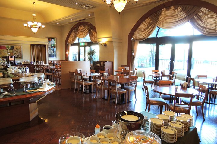 Dining Photos