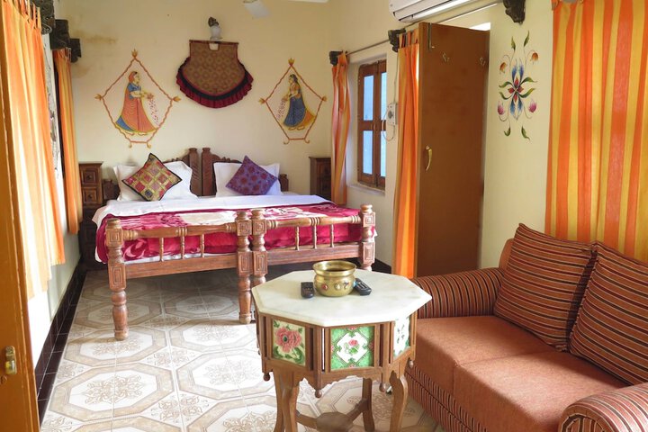 Room 16 of 74