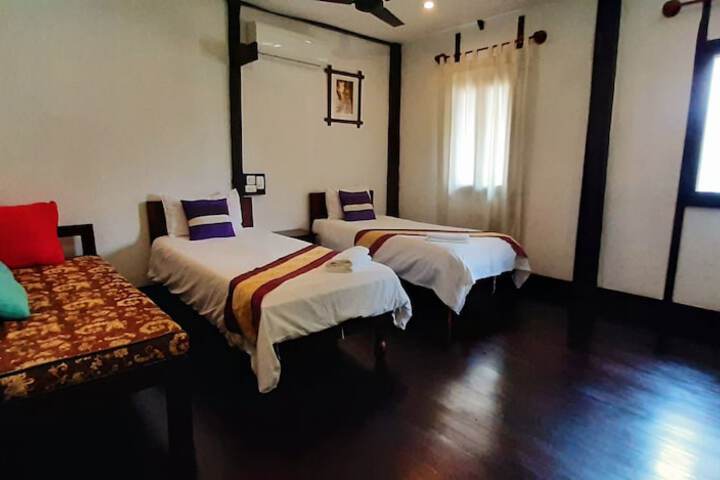 Room 27 of 53