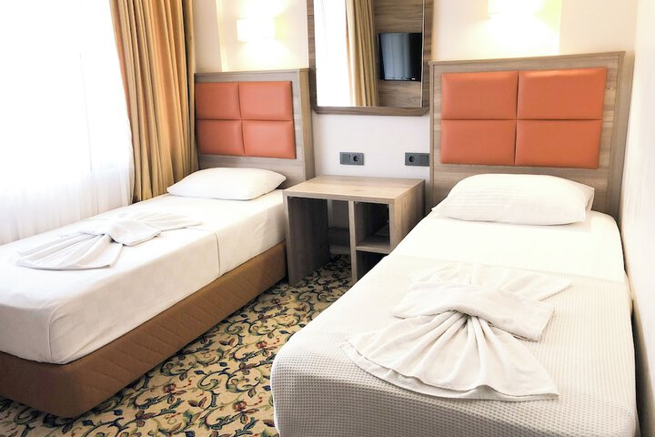 Room 3 of 29