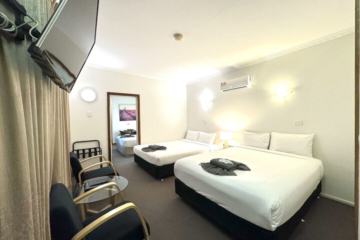 Room 7 of 30
