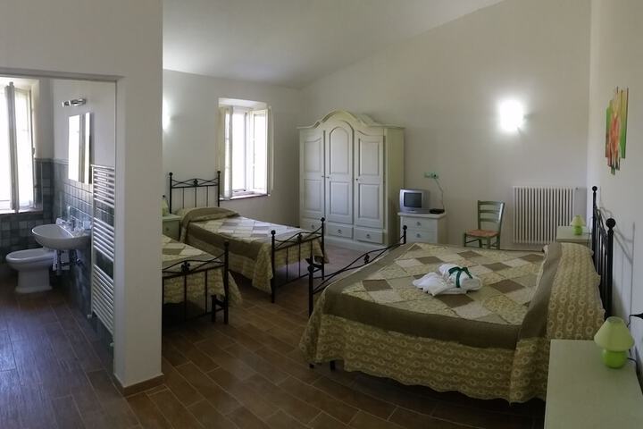 Room 10 of 61