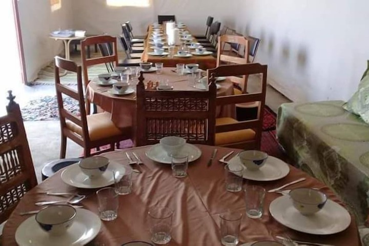 Dining 12 of 18