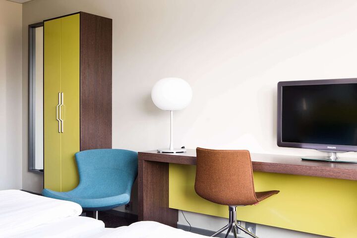 Room 12 of 71