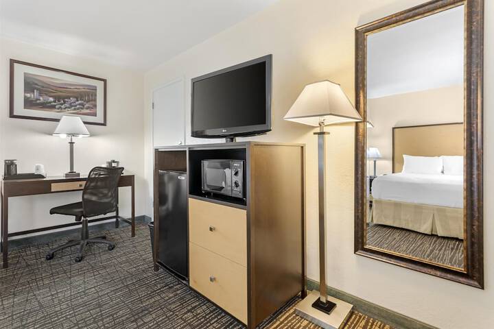 Room 17 of 54