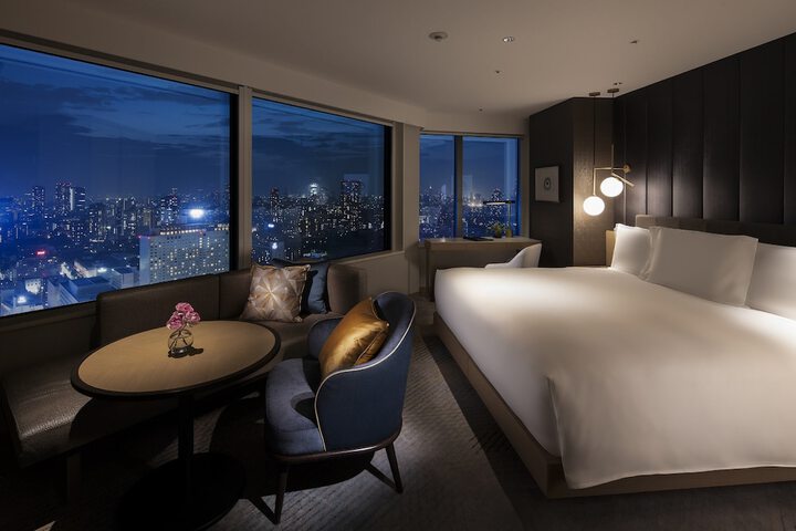 Room 10 of 196