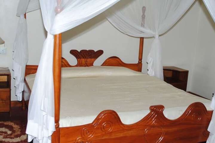 Room 7 of 23
