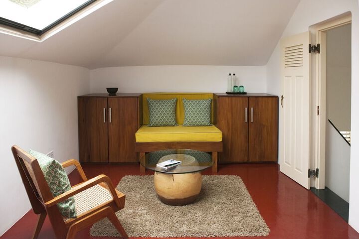 Room 53 of 72