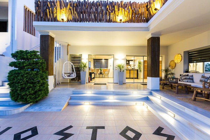 Hotel 94 of 102
