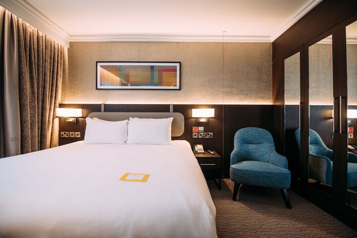 Room 27 of 155