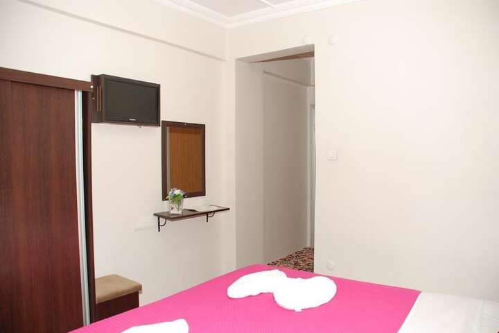 Room 18 of 30
