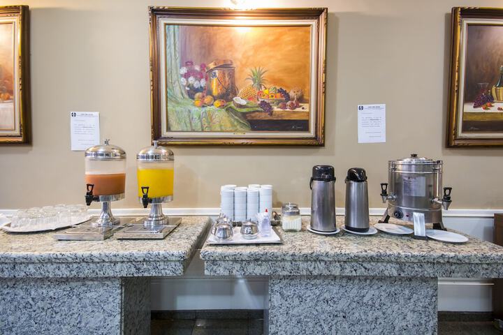 Breakfast/Coffee Service 39 of 60