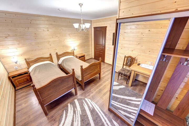 Room 3 of 51