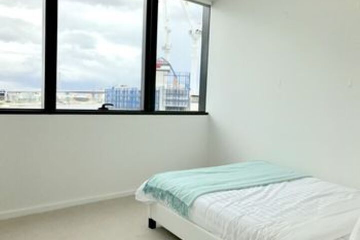 Room 5 of 25