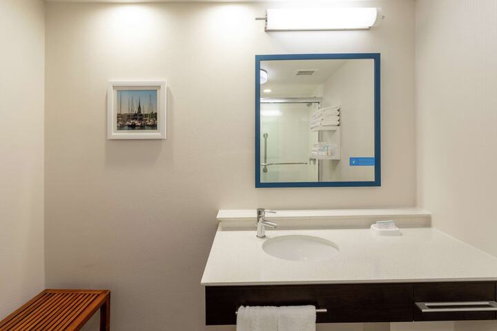Bathroom shower