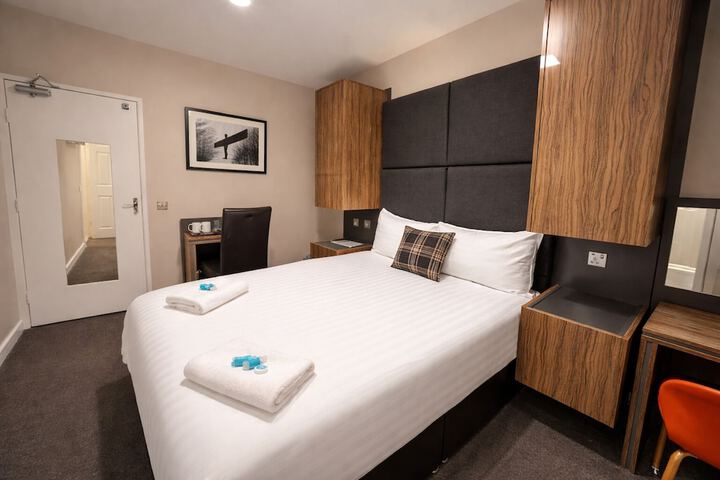 Room 7 of 55