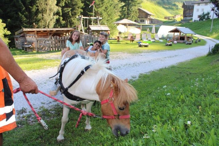 Childrens Activities 16 of 47
