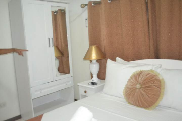 Room 87 of 141