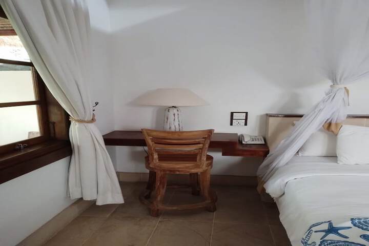 Room 8 of 39