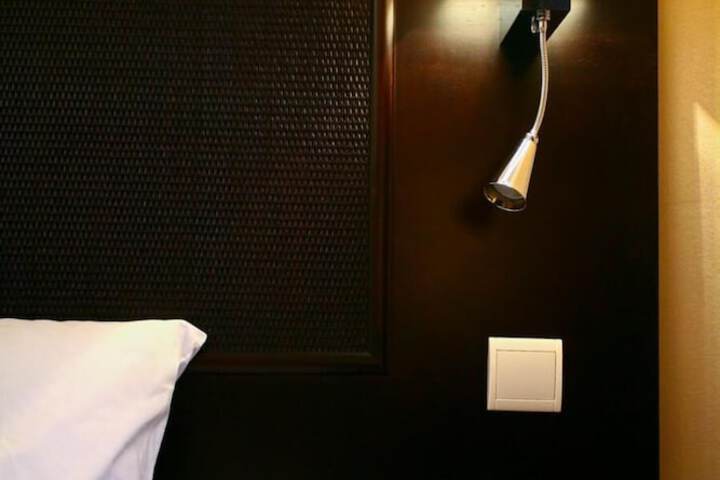 Room 18 of 29
