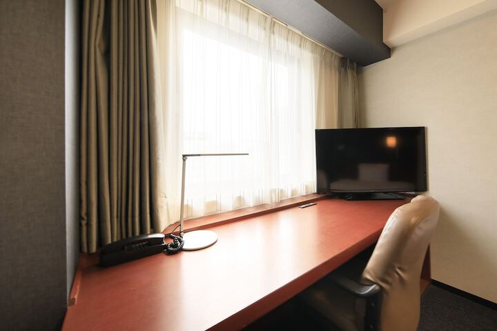 Room 14 of 43