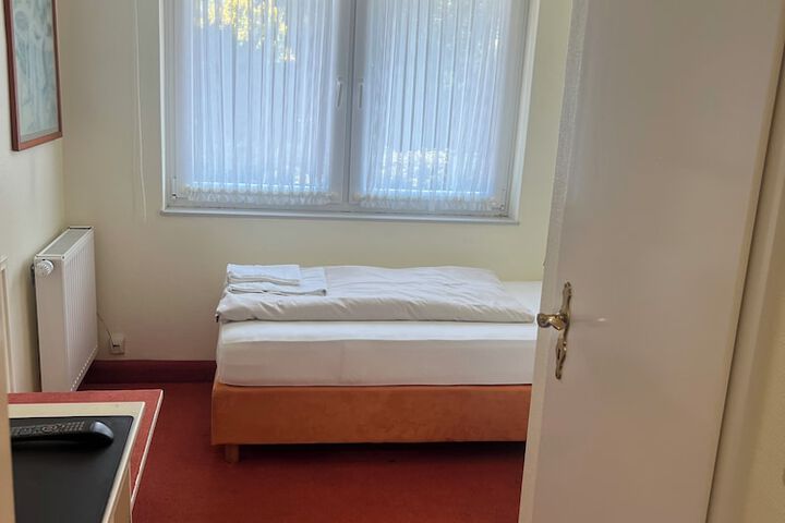 Room 5 of 21