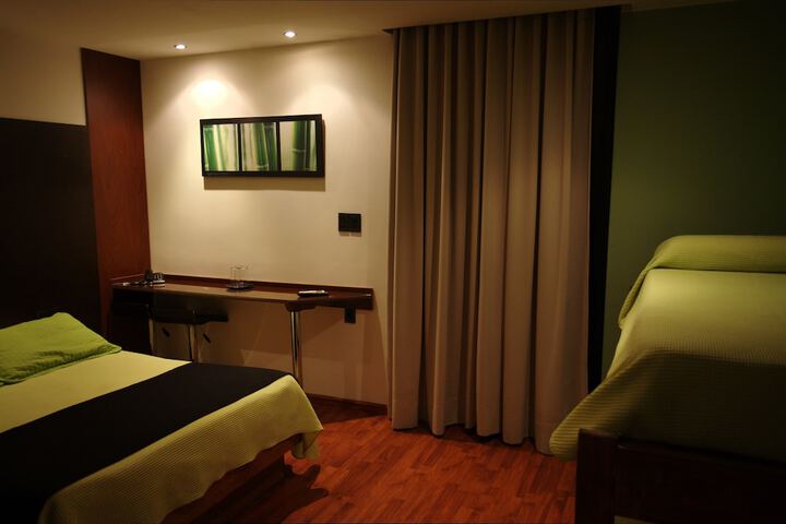 Room 19 of 110