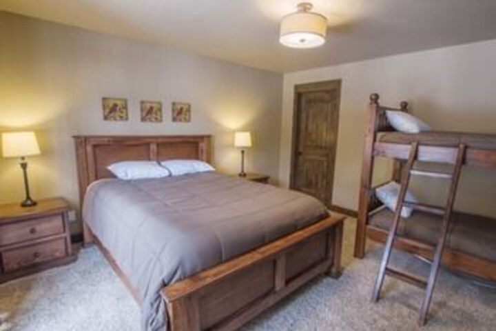 Room 14 of 34