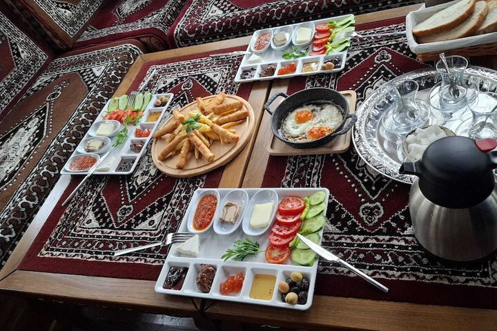 Breakfast/Coffee Service 23 of 25