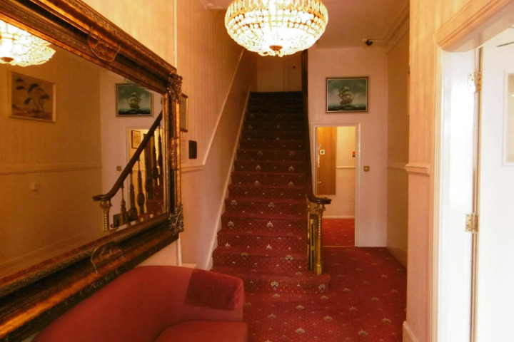 Photo 12