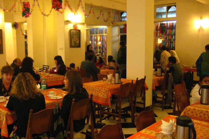 Dining 119 of 183