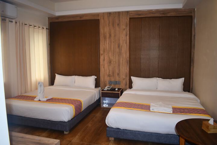 Room 8 of 95