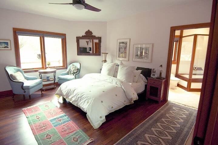 Room 7 of 40