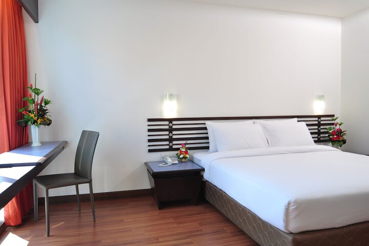 Room 7 of 22