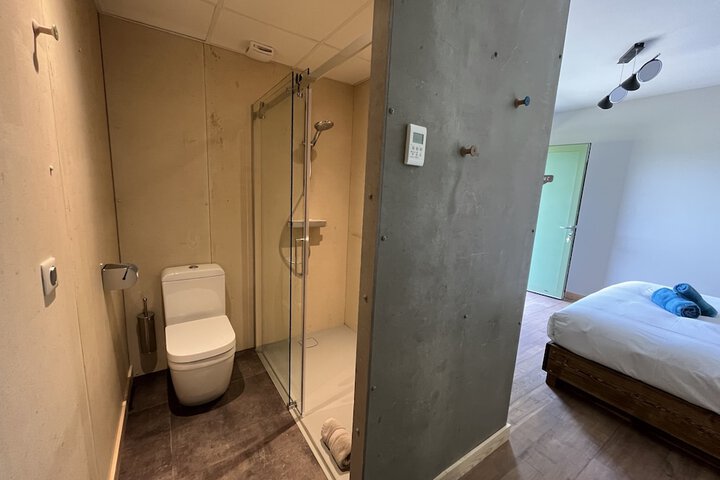 Room 85 of 97