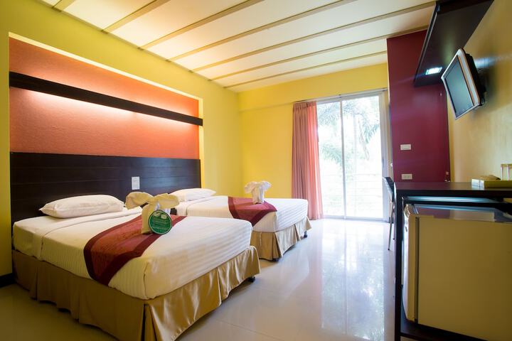 Room 6 of 194