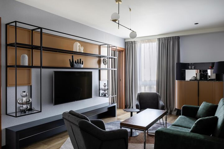 Room 44 of 228