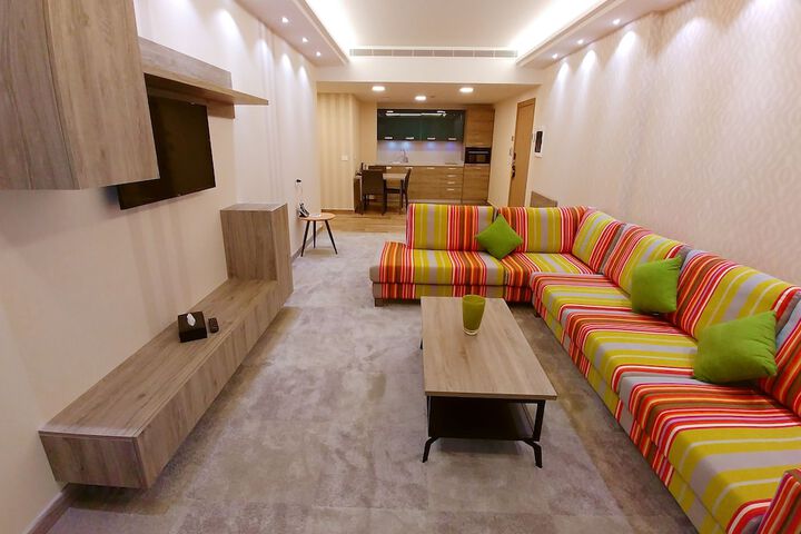 Room 42 of 97