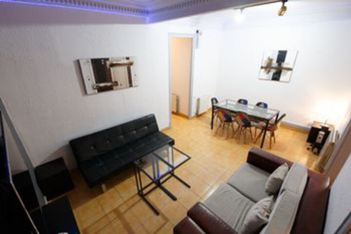 Room 27 of 63