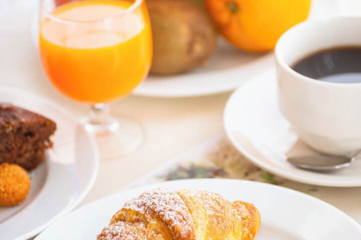 Breakfast/Coffee Service 40 of 55