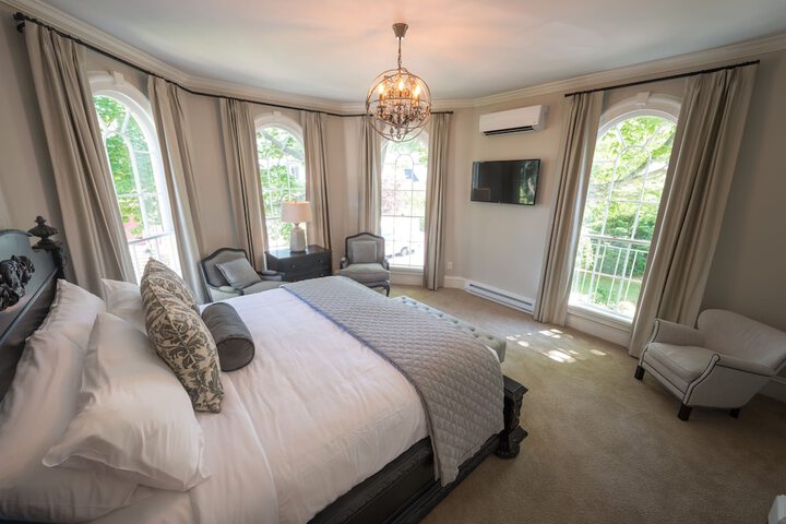 Room 4 of 58
