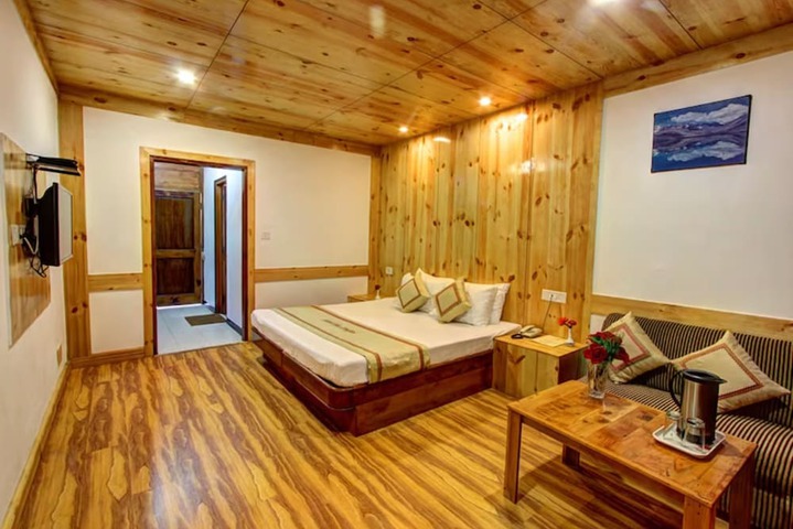Room 16 of 31