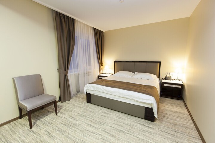 Room 4 of 64