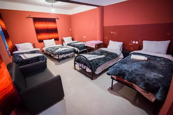 Room 14 of 25
