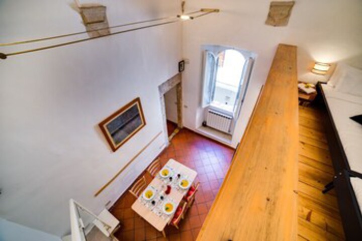 Room 15 of 24