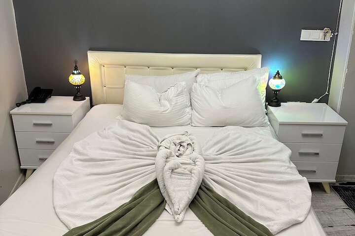 Room 98 of 126