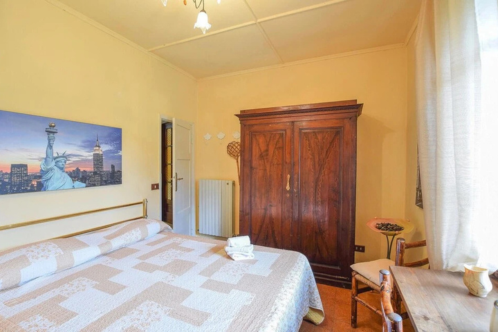 Room 5 of 15