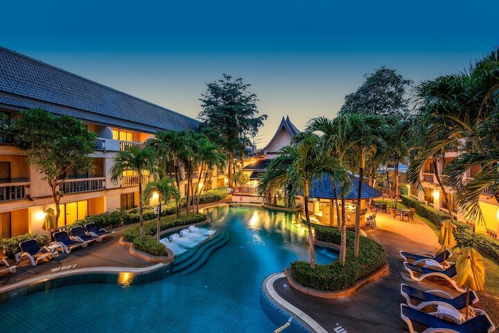Pool 85 of 120
