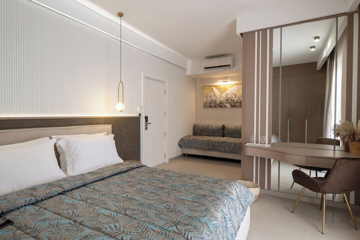 Room 43 of 126