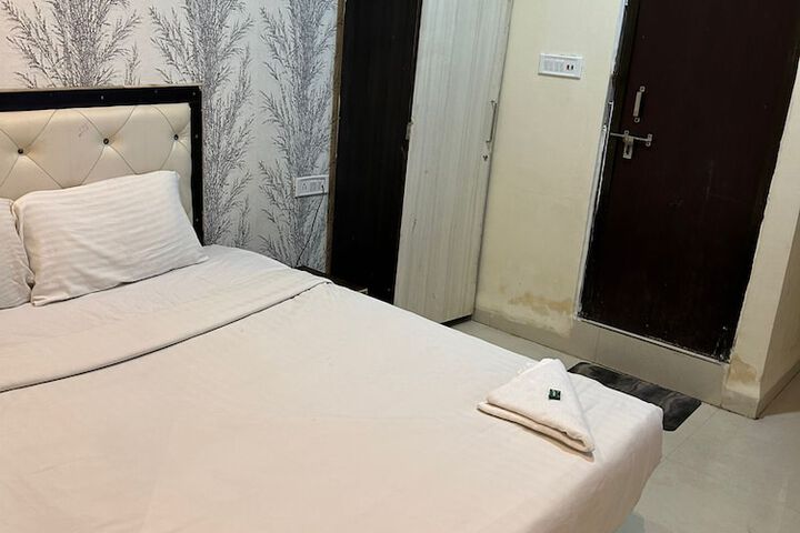 Room 13 of 88